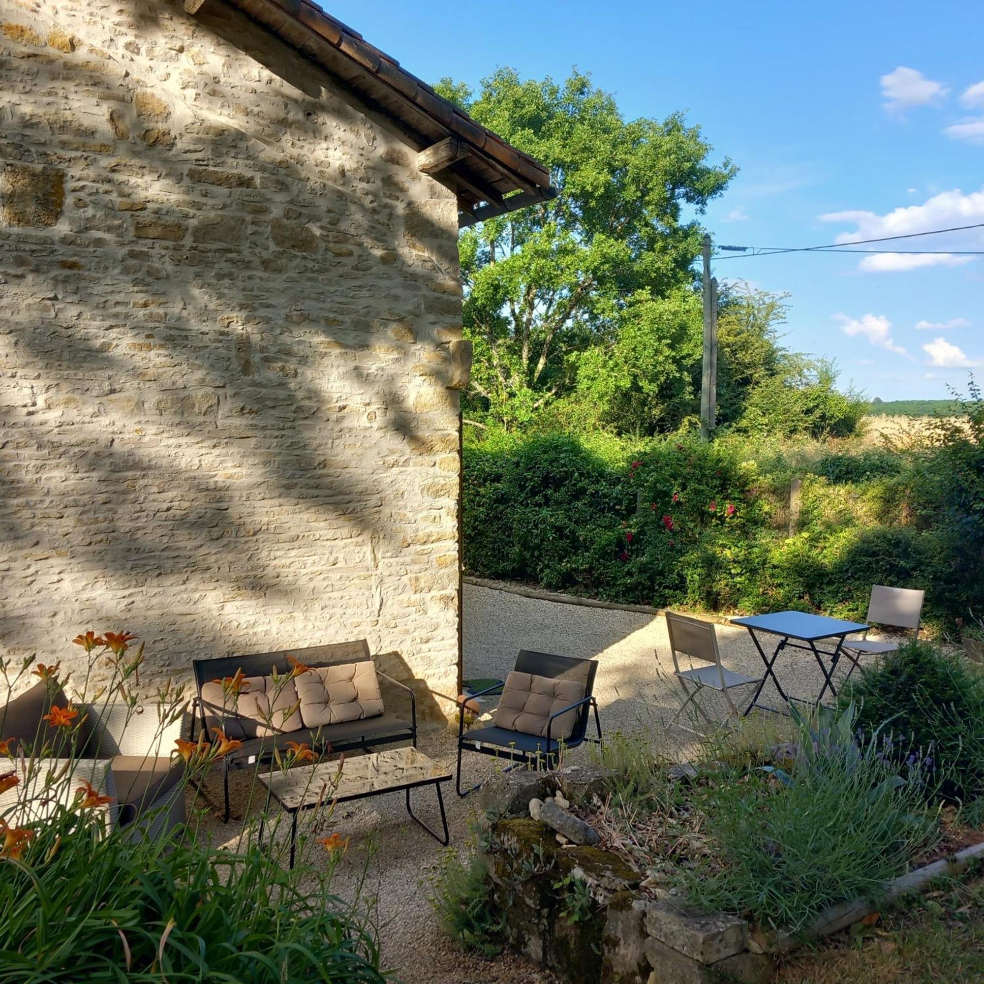 La Petite Bellarderie Villa Champniers  Luaran gambar
